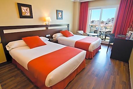 Quadruple Room (2 Adults + 2 Children)