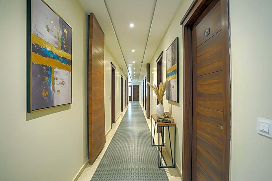 FabHotel Prime Empire