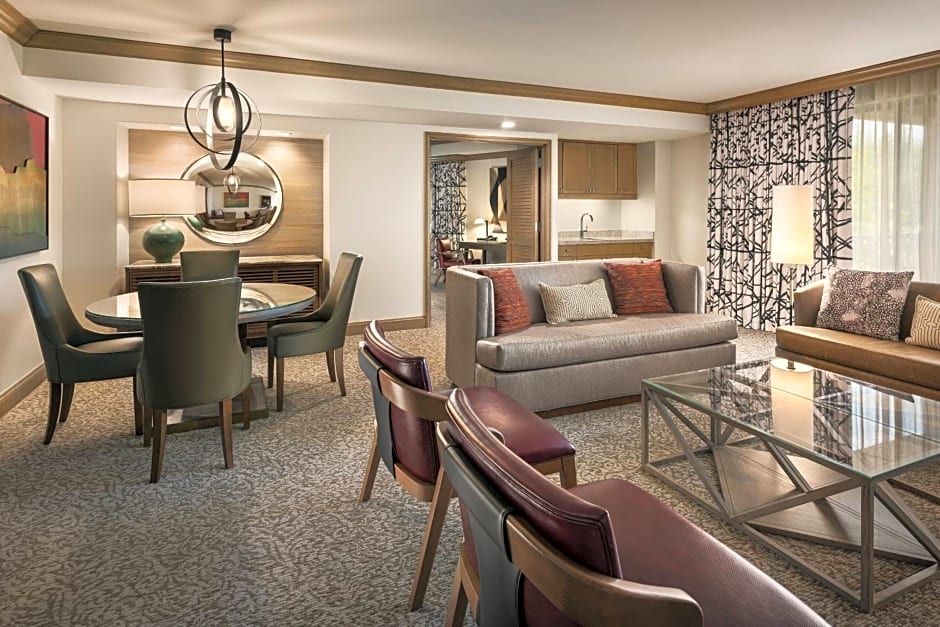 The Canyon Suites At The Phoenician, A Luxury Collection Resort