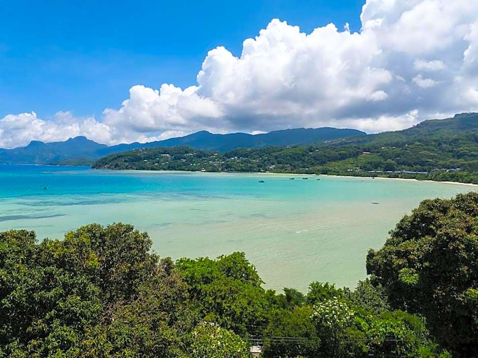 La Residence Villas & Studios