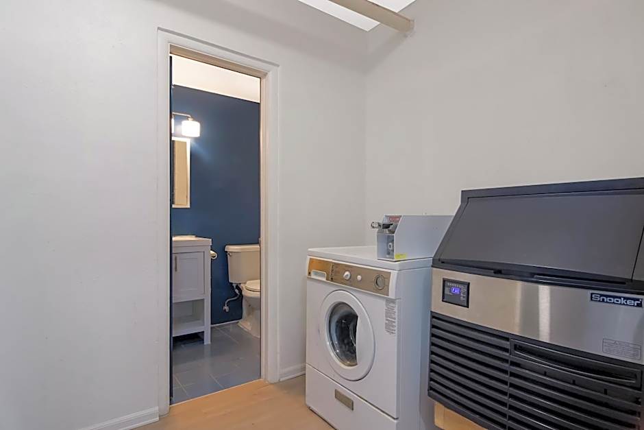 Rodeway Inn & Suites Sidney Historic Downtown I-80