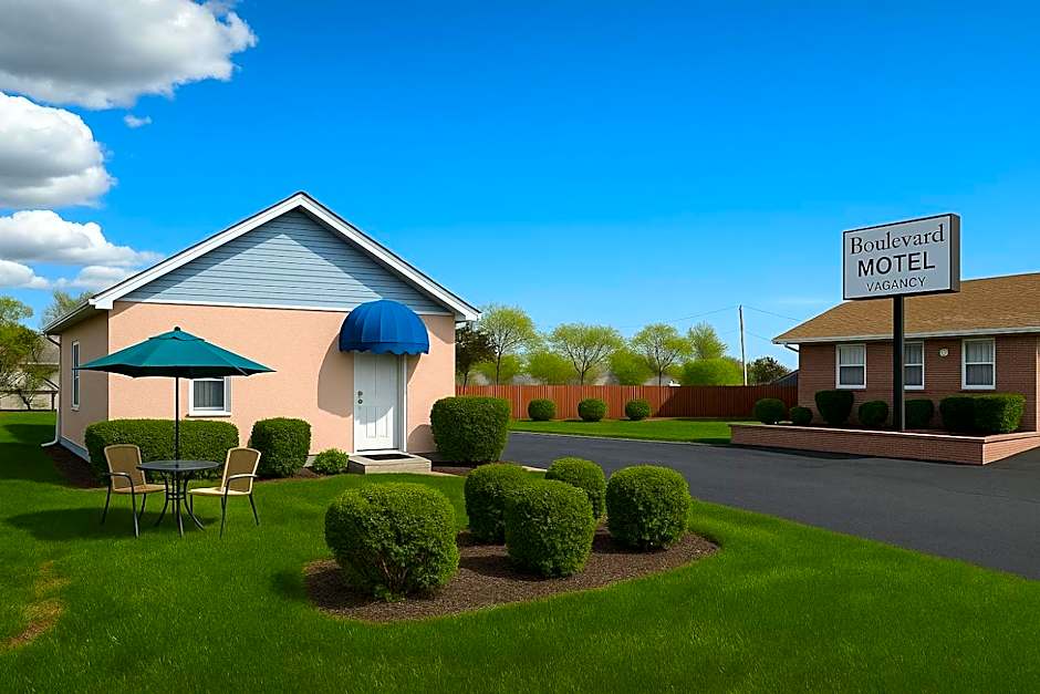 Boulevard Inn