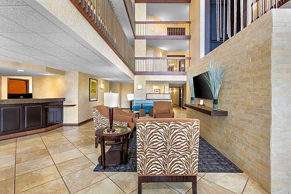 Sonesta Essential Houston Hobby Airport