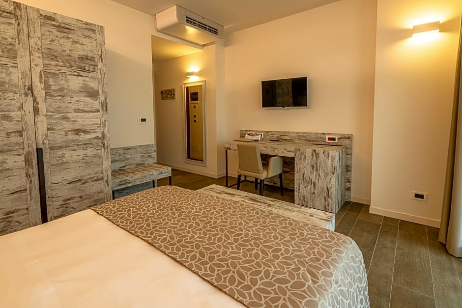 Hotel Ambassador
