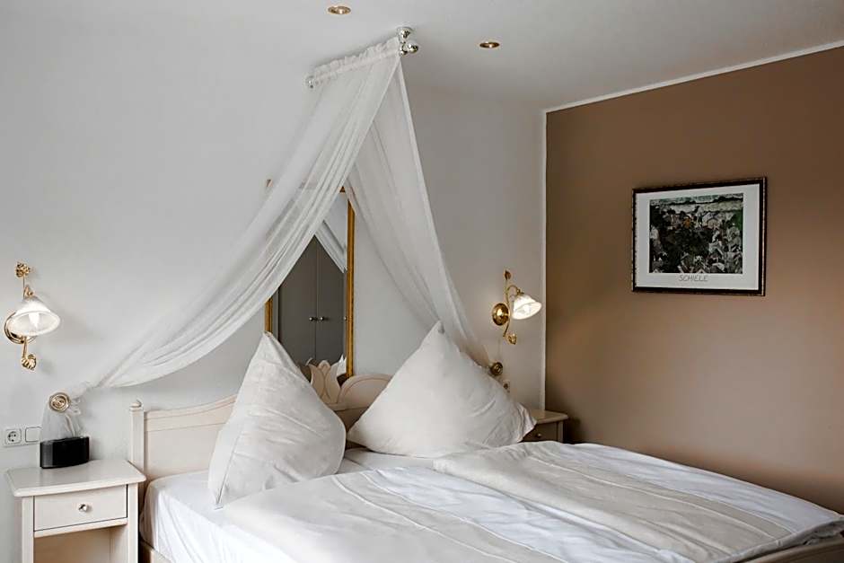Bach Hotel