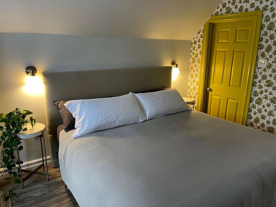 The Archie & Isidore Hotel