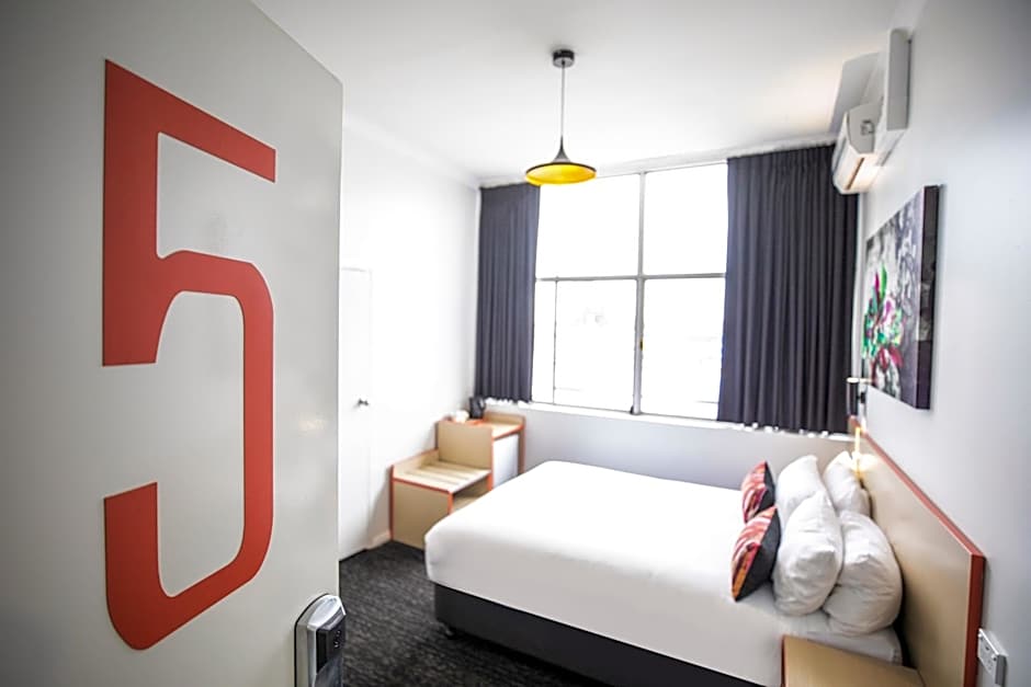 Nightcap at Ashley Hotel