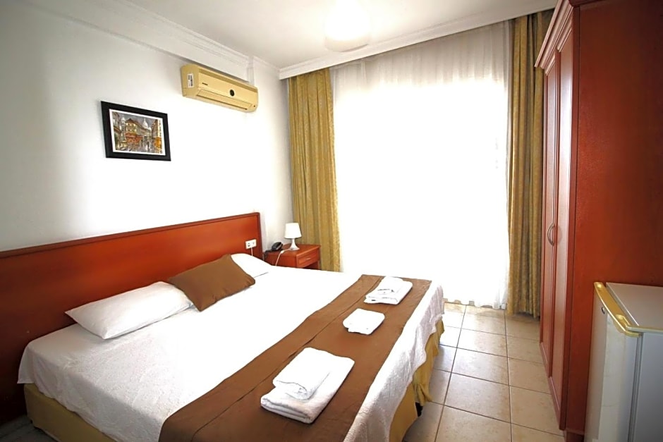 Bonapart Hotel