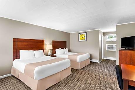 Standard Queen Room with Two Queen Beds - Non-Smoking