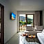 Parthenis Hotel & Suites
