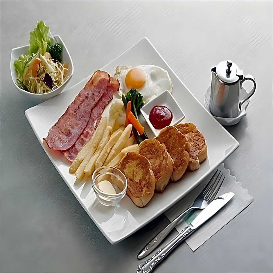 Crown Hotel Okinawa