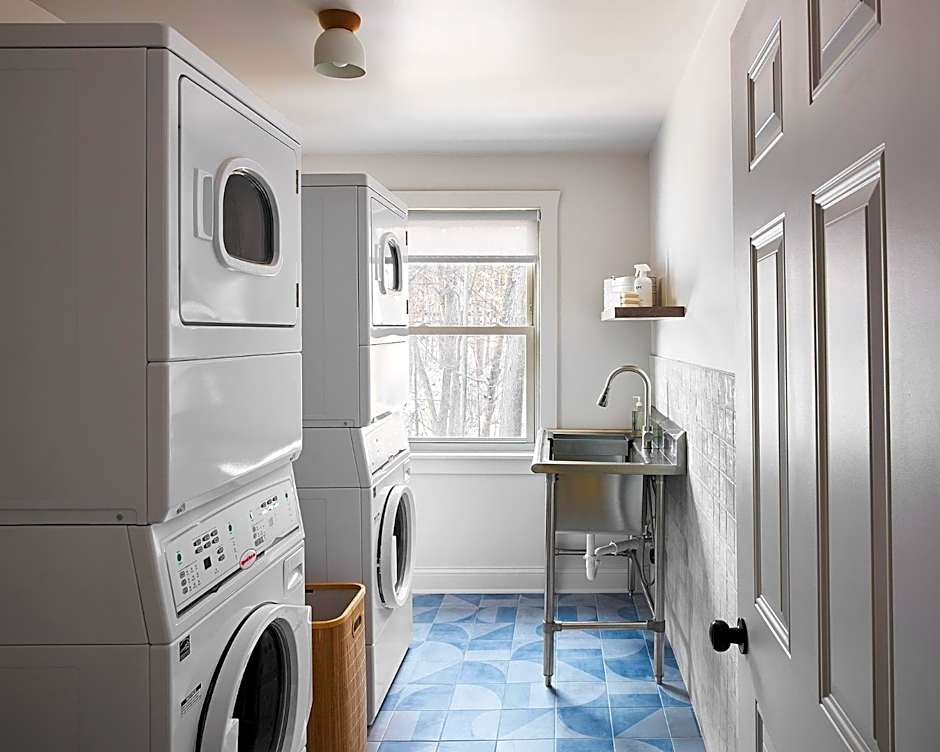 The Neighborhood Hotel Grand Beach