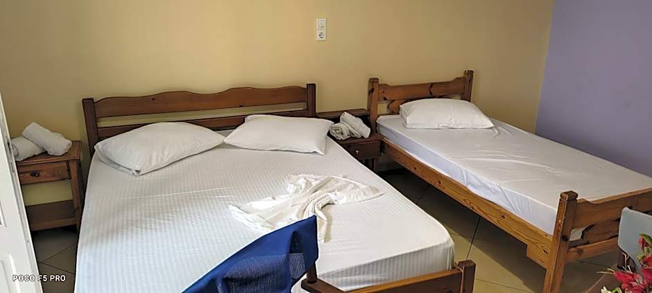 Studios by Climbing House