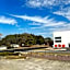 Garden Inn & Suites