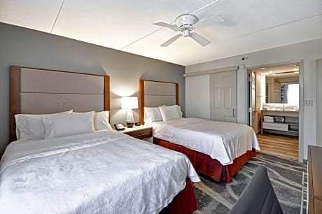 1 Queen Bed 1 Bedroom Suite Nonsmoking