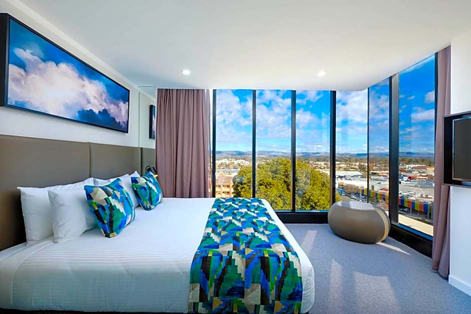 Mantra Albury