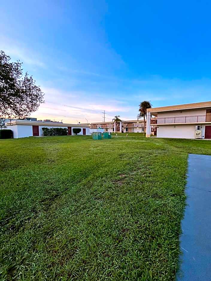 Super 8 by Wyndham Ocala