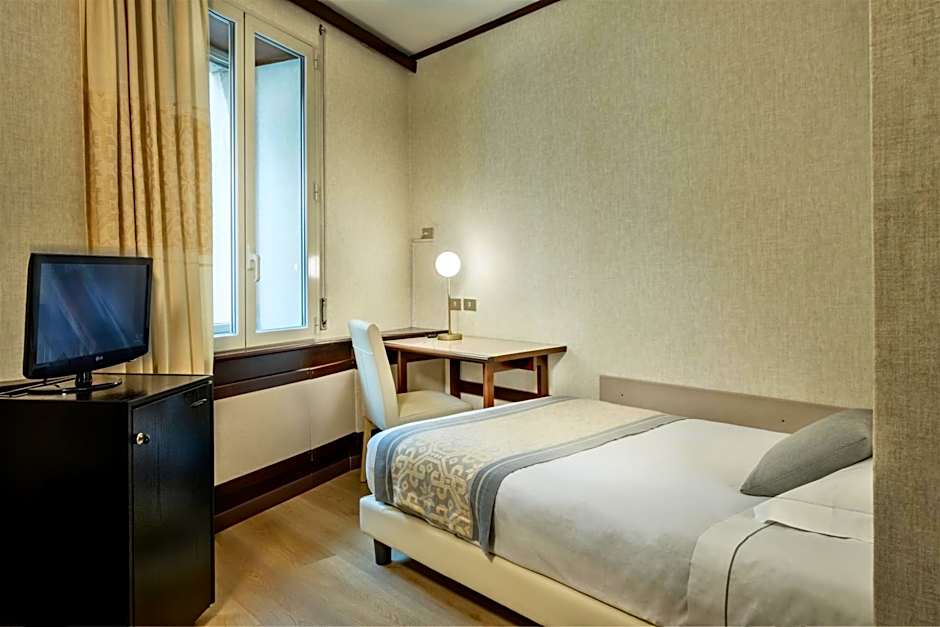 Hotel Italia