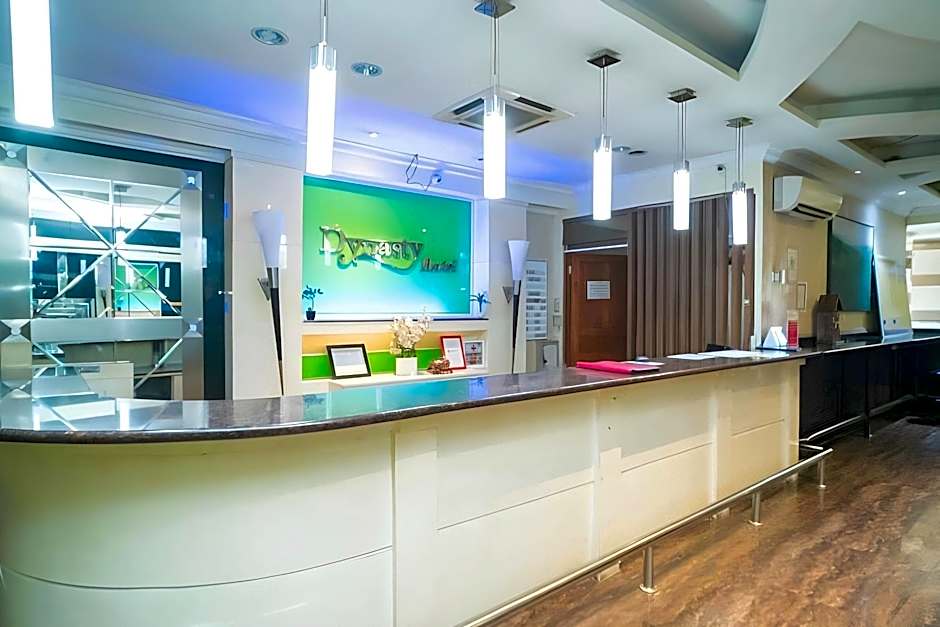 RedDoorz Plus near Simpang Tiga Tritayasa Cilegon