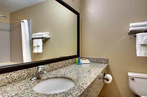 Greenfield Inn & Suites Elizabethtown, KY I65 Exit 94