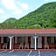 Travelowes Motel - Maggie Valley