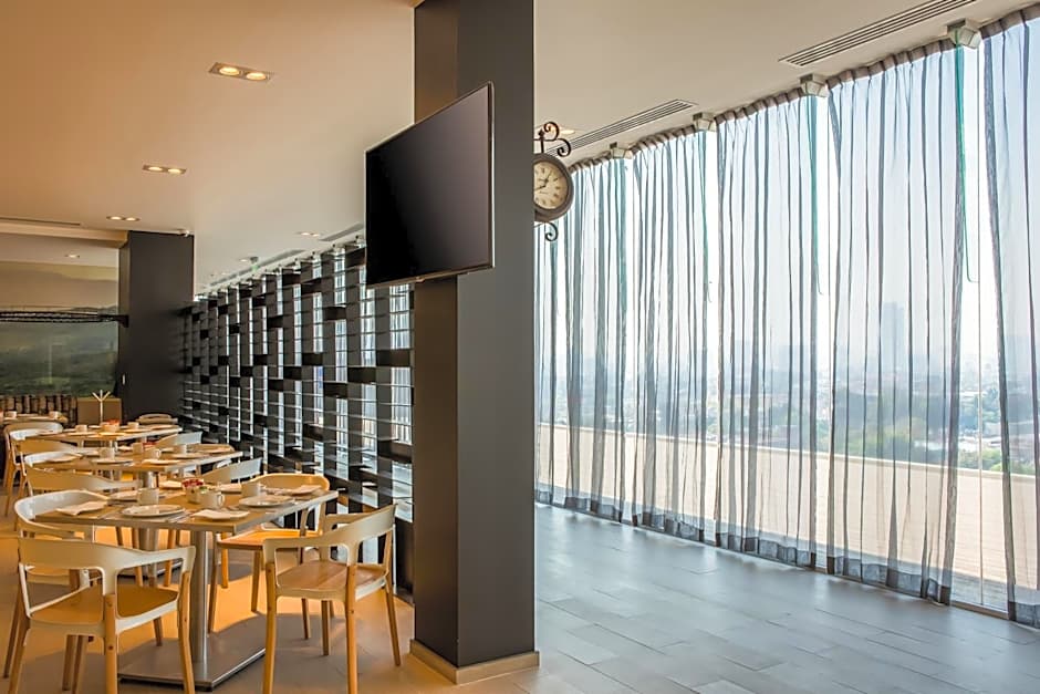 Fiesta Inn Express Ciudad de Mexico Forum Buenavista