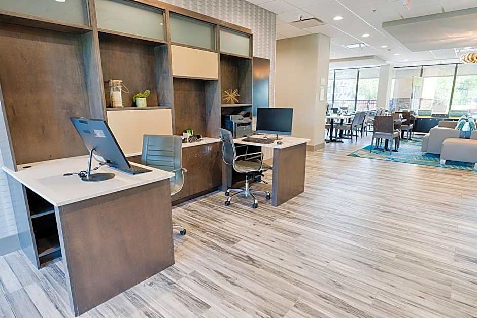 Holiday Inn Knoxville N - Merchant Drive By IHG