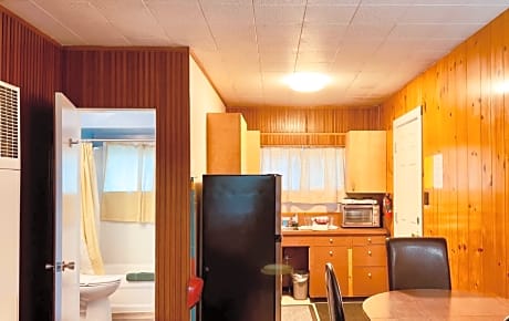 Three Bed Kitchenette