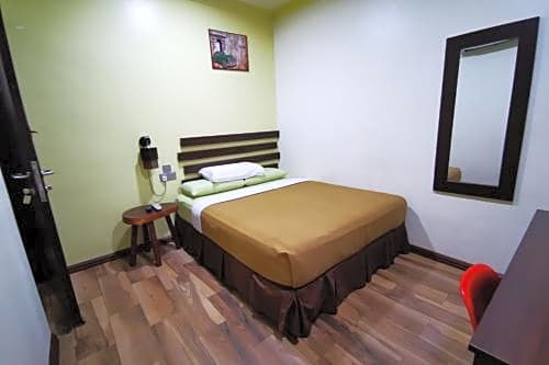 OYO 90045 Dalyla Inn Hotel