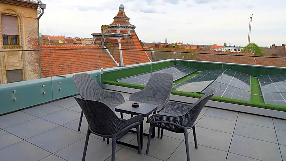 Aniroc Signature Hotel