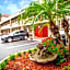 Hotel South Tampa & Suites