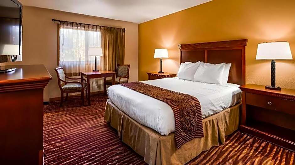 Best Western Lake Lucille Inn