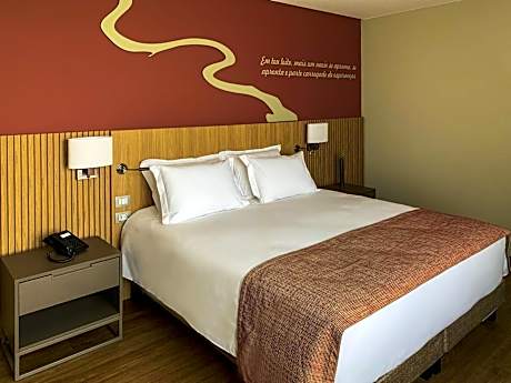 Superior Double Room with River Side