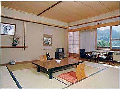 Suzurikawa Hotel