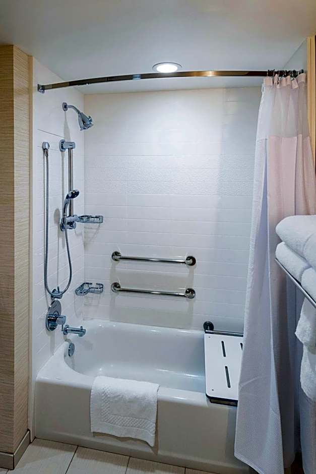 Fairfield Inn & Suites by Marriott Dallas Waxahachie