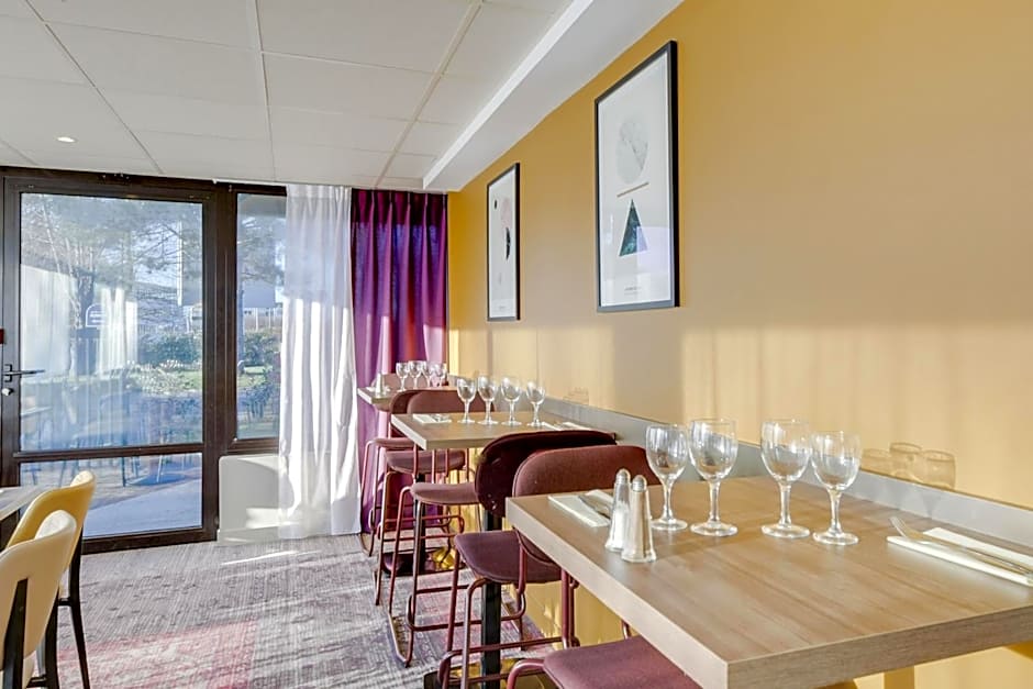 Brit Hotel Caen Nord - Mémorial