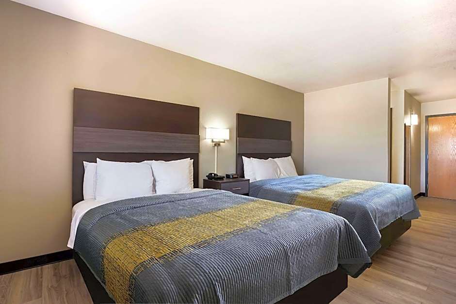 Rodeway Inn Branson, Brick House