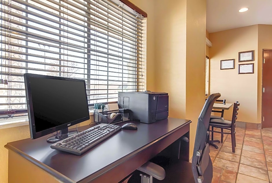 Quality Inn & Suites Lincoln