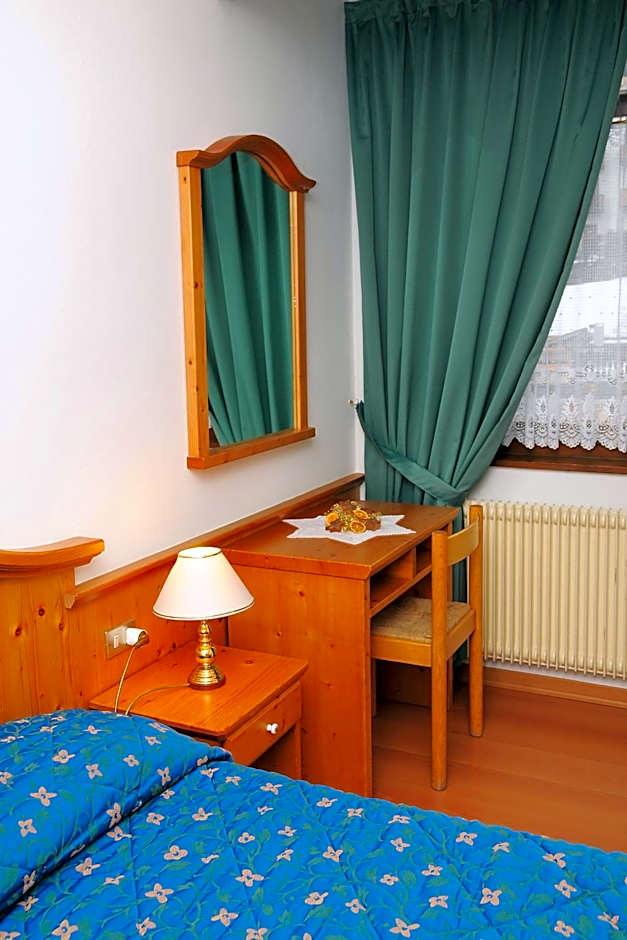 Residence Marisol Camere & Appartamenti - Mezzana Centre