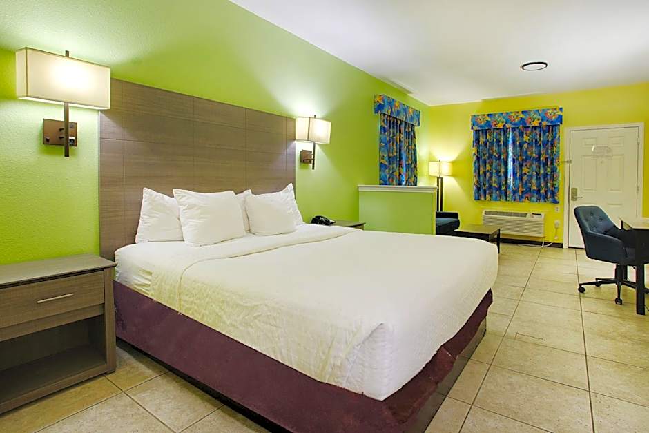 Plantation Suites and Conference Center