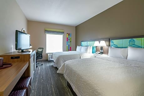 2 Queen Beds Nonsmoking