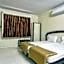 Hotel Maya Deluxe