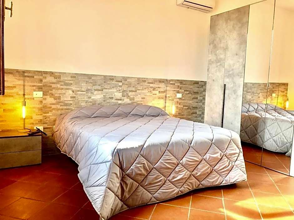 Photo 1 sur 3 de Triple Room with Private Bathroom