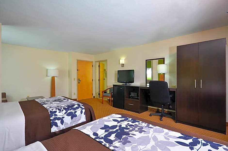 Photo 1 of 6 of 2 Double Beds, Nonsmoking