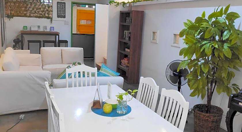 CROSSROADS HOSTEL MANILA