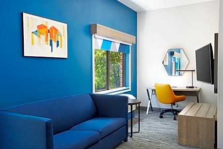Queen Suite with Two Queen Beds