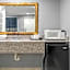 Golden Inn Dallas by Hotel O