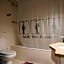 Ericeira Chill Hill Hostel & Private Rooms