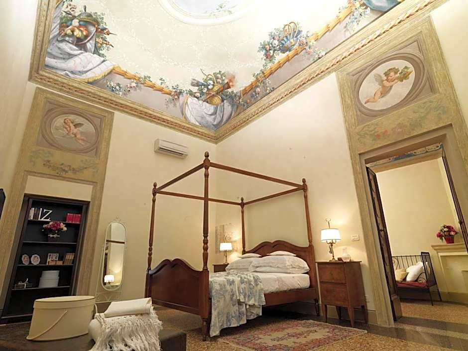 Antica Casa Zucchini B&B