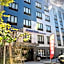Days Inn by Wyndham Bronx Near Botanical Garden